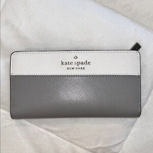 Kate Spade Two-Tone Gray and White Wallet